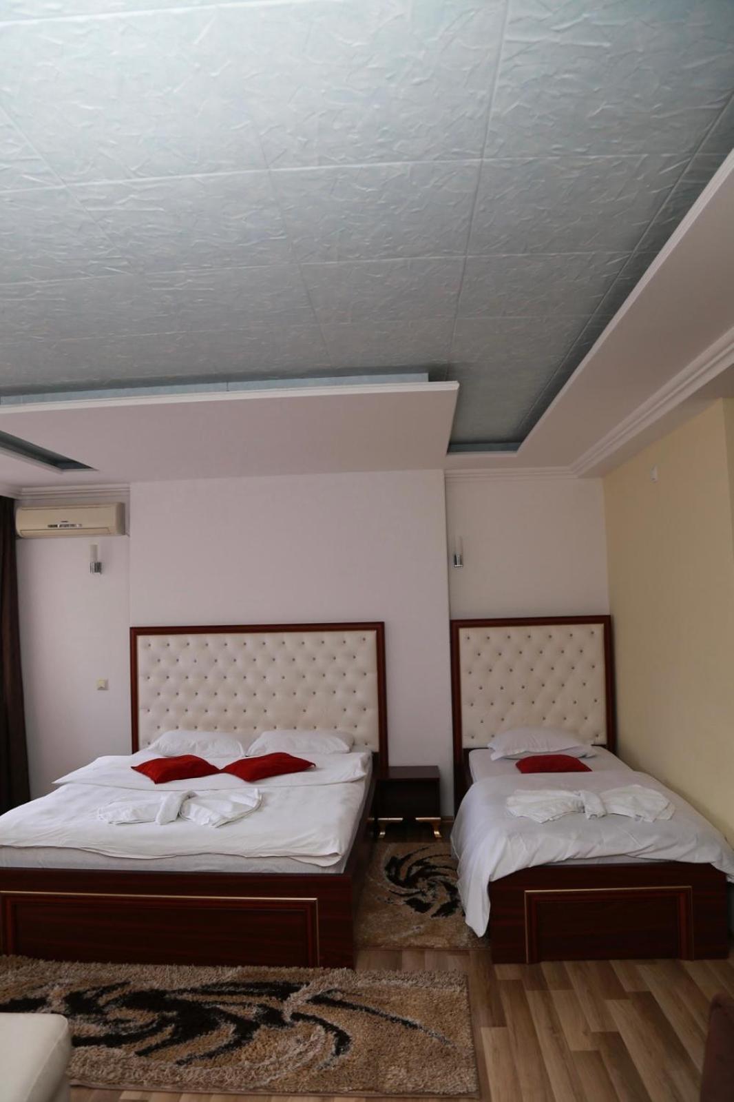 Hotel Venisi Prizren Exterior photo