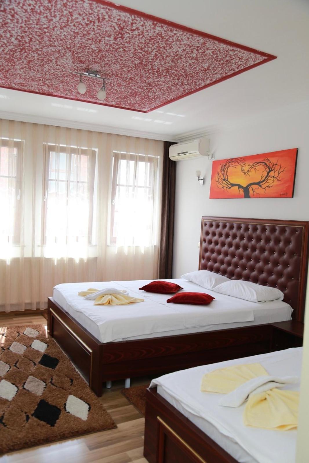 Hotel Venisi Prizren Exterior photo