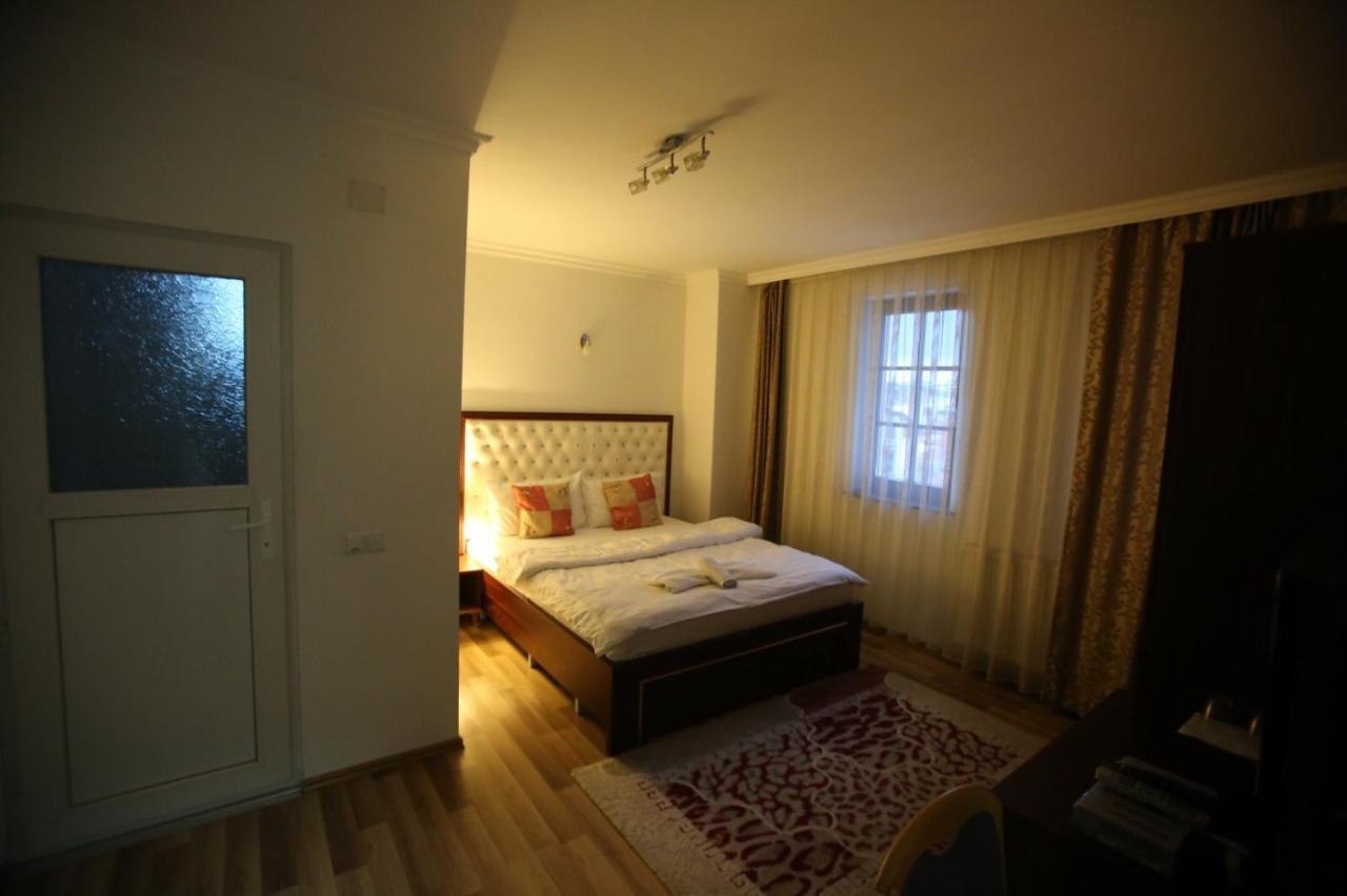 Hotel Venisi Prizren Exterior photo